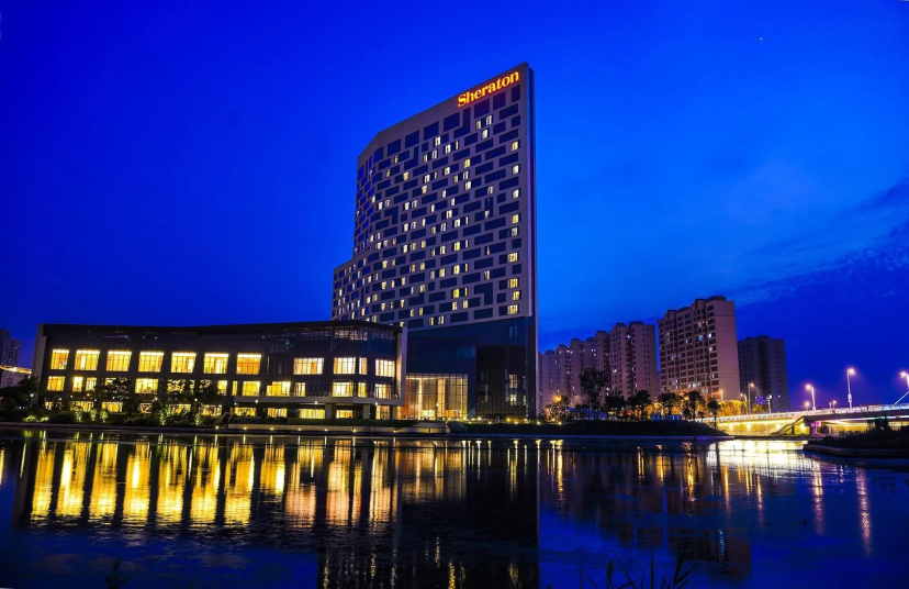 Sheraton Shanghai Jiading Hotel — забронировать отель в Шанхае