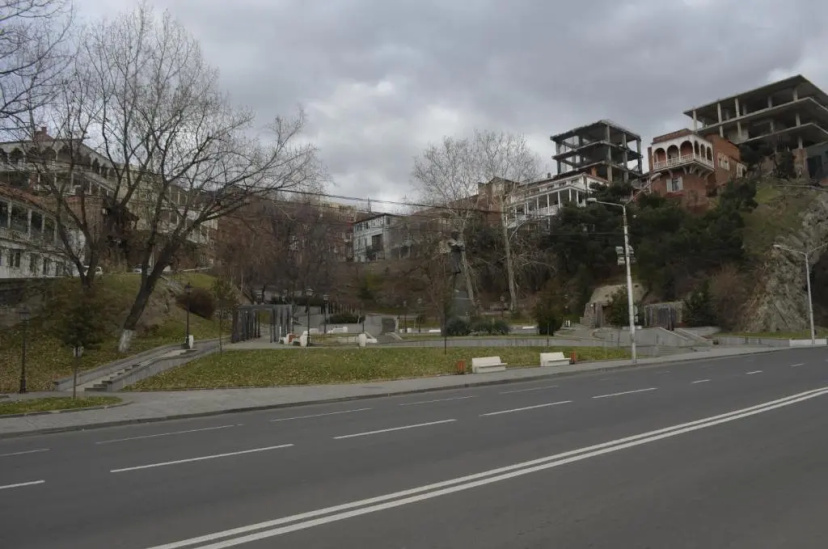 Guest House Santlis Shesakhvevi — отель в Тбилиси, Грузия