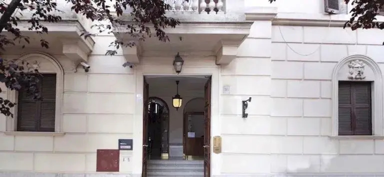 Guest House OneTime Roma — отель с удобным расположением в Риме