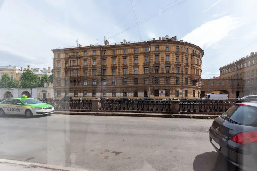 «City of Rivers на Грибоедова 33» — отель в Санкт-Петербурге, Россия