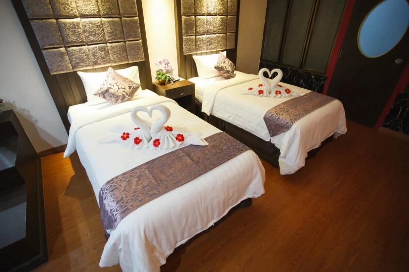 Grand Pink Hotel