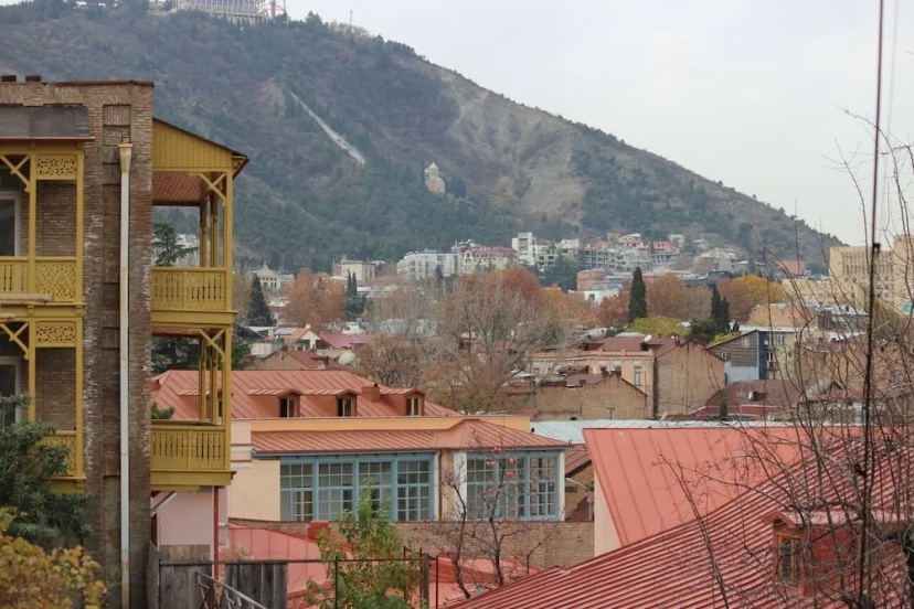 Tbilisi Friendly Hostel — отель с удобствами в Тбилиси