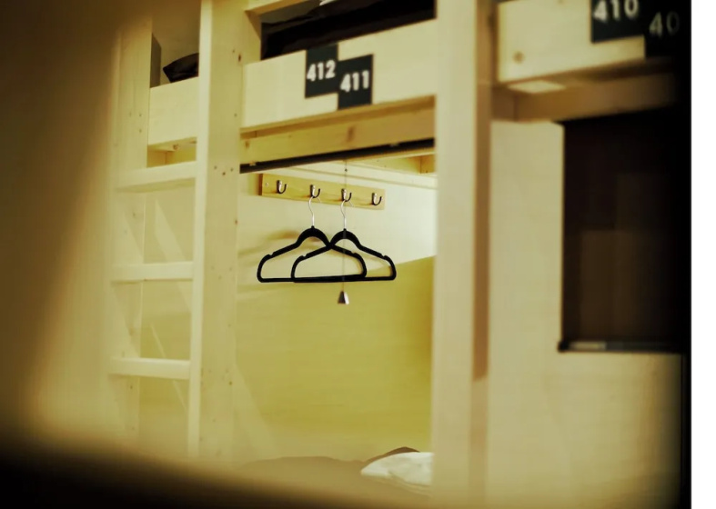 Akasaka Guesthouse HIVE - Hostel — комфортный отель в Токио