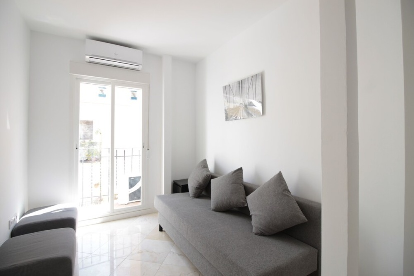 Apartamento de 2 Habitaciones con A/C en Puerta del Angel AZ2EXD — отель с удобствами в Мадриде