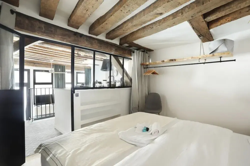 Sublim and new Apartement Saint Germain des Pres — отель с удобствами в Париже