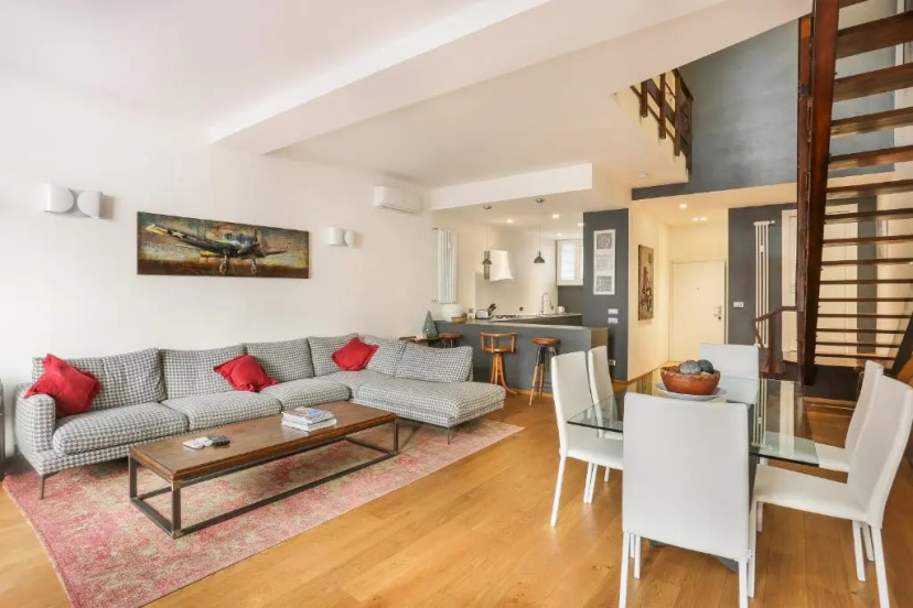 Luxury Pontevecchio Duplex 5 STARS APARTMENT- hosted by Sweetstay — комфортный отель в Флоренции