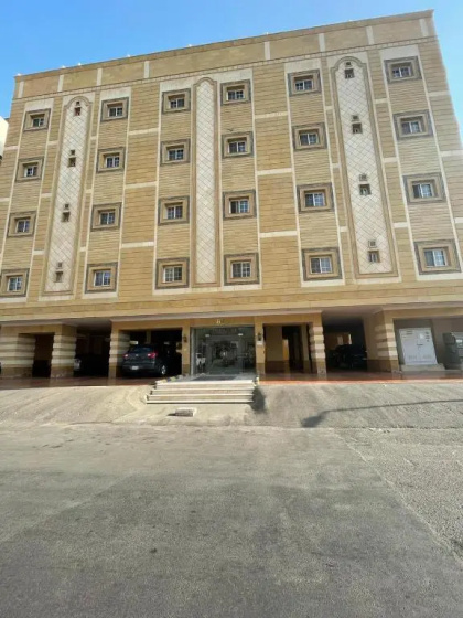 Цены на Family two bedroom apartment with free parking and free Wi-Fi в Джидде