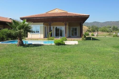 Цены на Tropicana Villa 08 в Фетхие