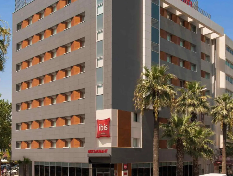 Ibis Izmir Alsancak, Измир, Турция