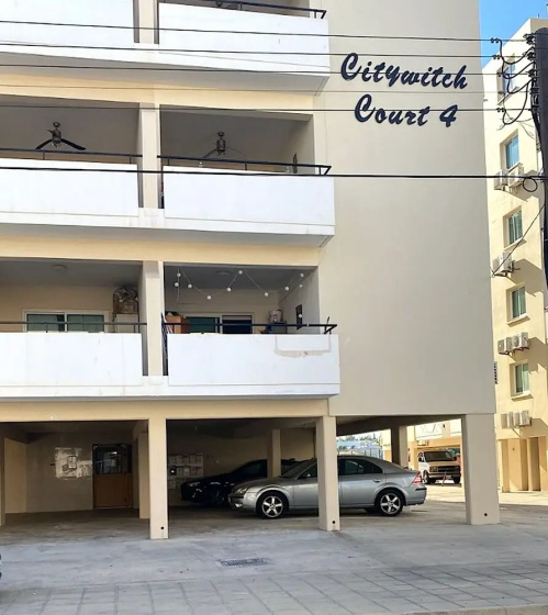 Dock Holiday Pool Apartment — забронировать отель в Ларнака