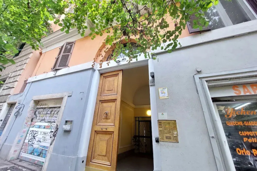 4bnb - Vittorio Emanuele Apartment — комфортный отель в Риме