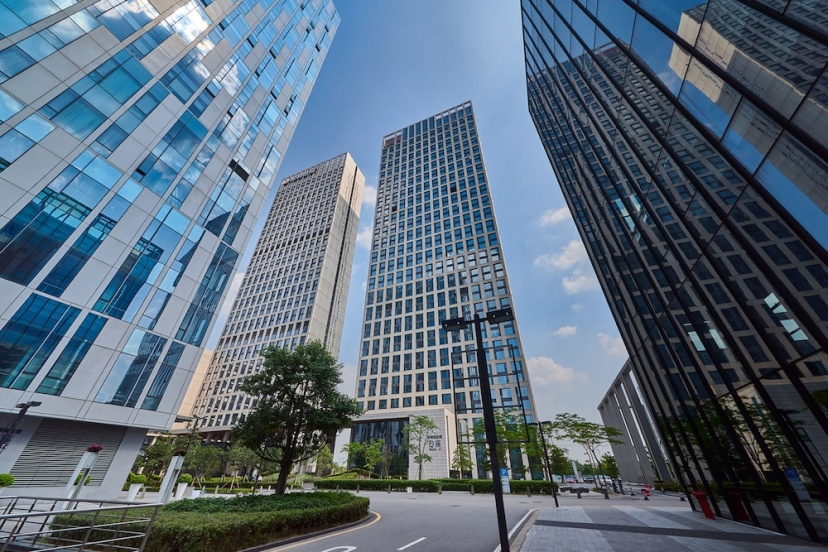 Guangzhou HeeFun Apartment - Poly World Trading Center — отель с удобным расположением в Гуанчжоу