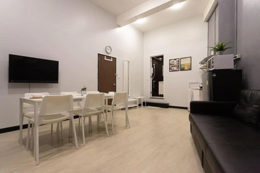 U1 Large 2 bed rooms BTS Udomsuk — отель с удобным расположением в Бангкоке