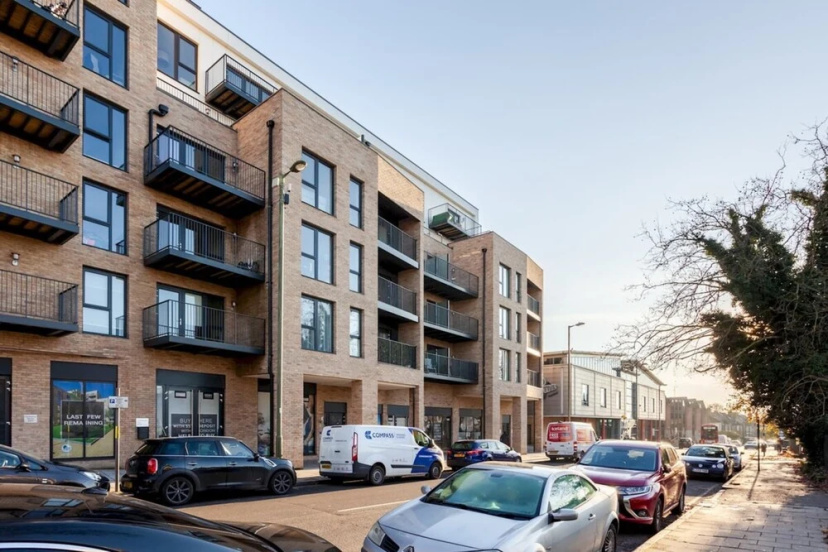 Цены на Classy Cricklewood Home в Лондоне