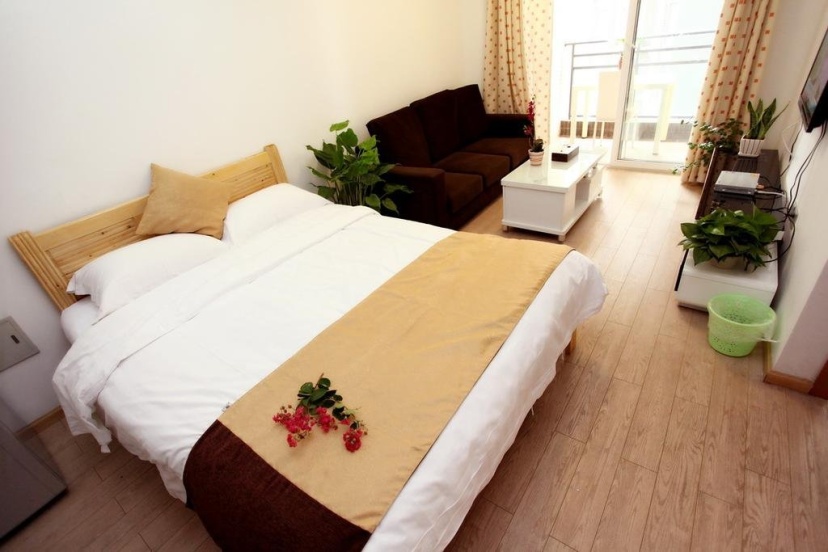 Jietai Xingzheng Apartment — забронировать отель в Чэнду