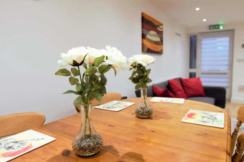 Stylish 2 Bedroom Apartment In The Heart Of Greenwich — комфортный отель в Лондоне
