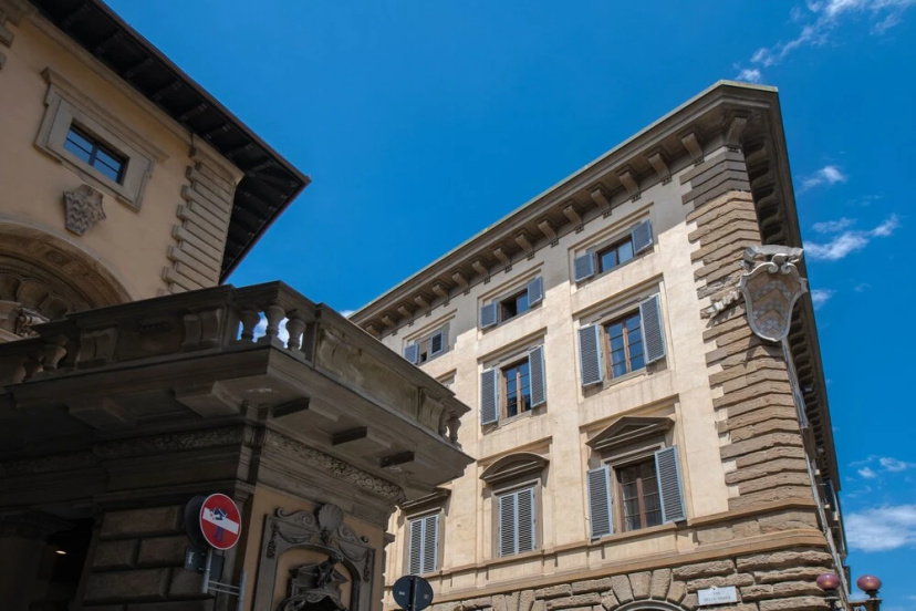 Tornabuoni Apartments — отель в Флоренции, Италия