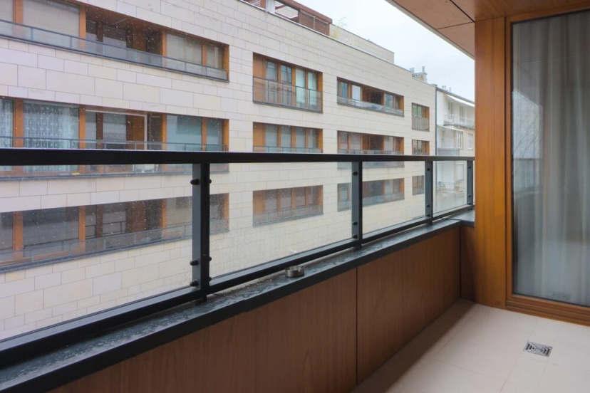 Deluxe Apartment by Renters — отель с удобным расположением в Варшаве
