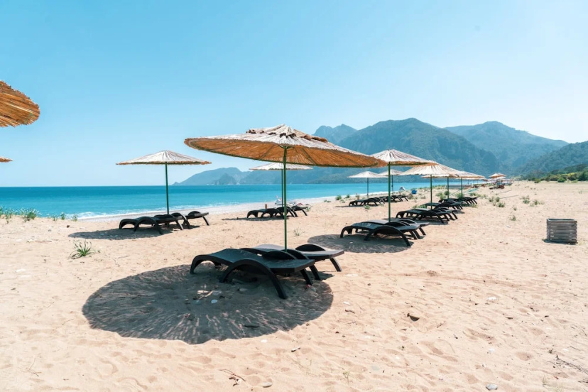 Bungalo Etenna Beach Bungalows — забронировать отель в Чиралы
