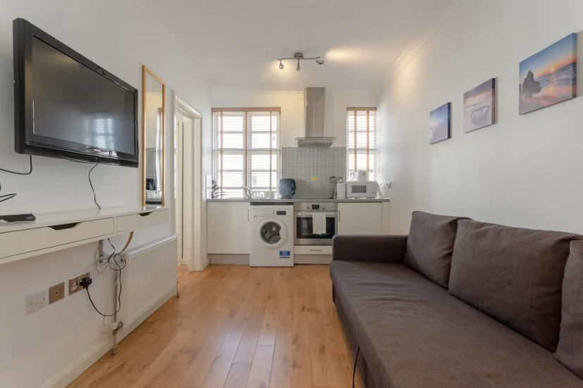 Modern 1 Bedroom Paddington Apartment — отель с удобствами в Лондоне