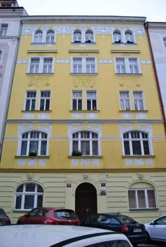 Apartments Borivojova — забронировать отель в Праге