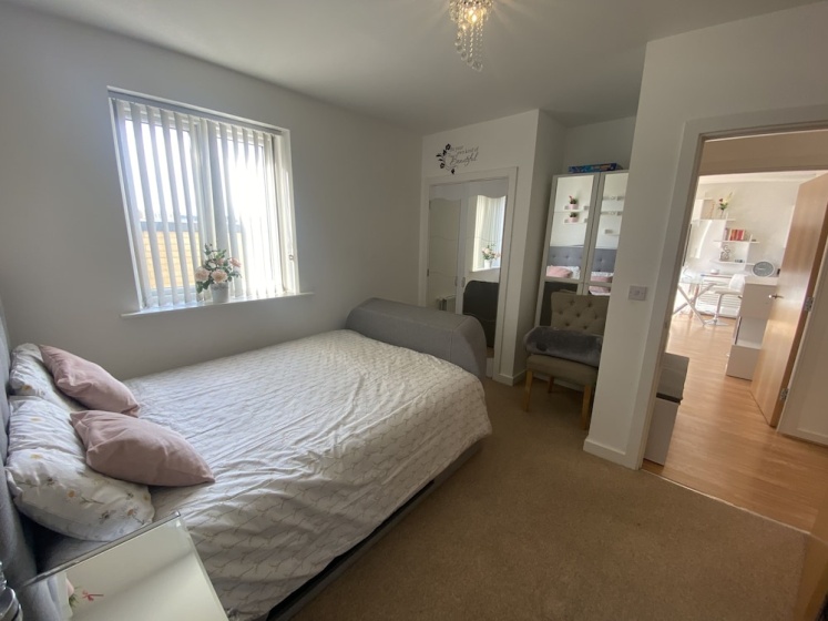 Captivating 1-bed Apartment in Barking — отель с удобным расположением в Лондоне