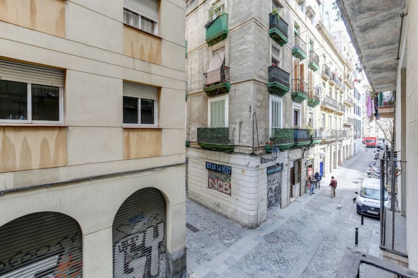9 pax las Ramblas, Montserrat (Barcelona) — отель с удобствами в Барселоне