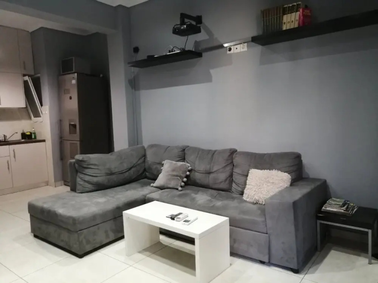 Bright And Modernized Apartment Psyri — забронировать отель в Афины