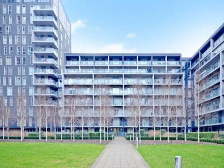Sky Living Apartments - Canary Wharf — комфортный отель в Лондоне