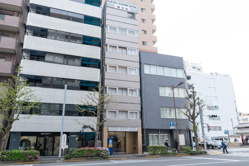 Oyo Ryokan Sakura Garden Higashi Kanda — отель с удобным расположением в Токио
