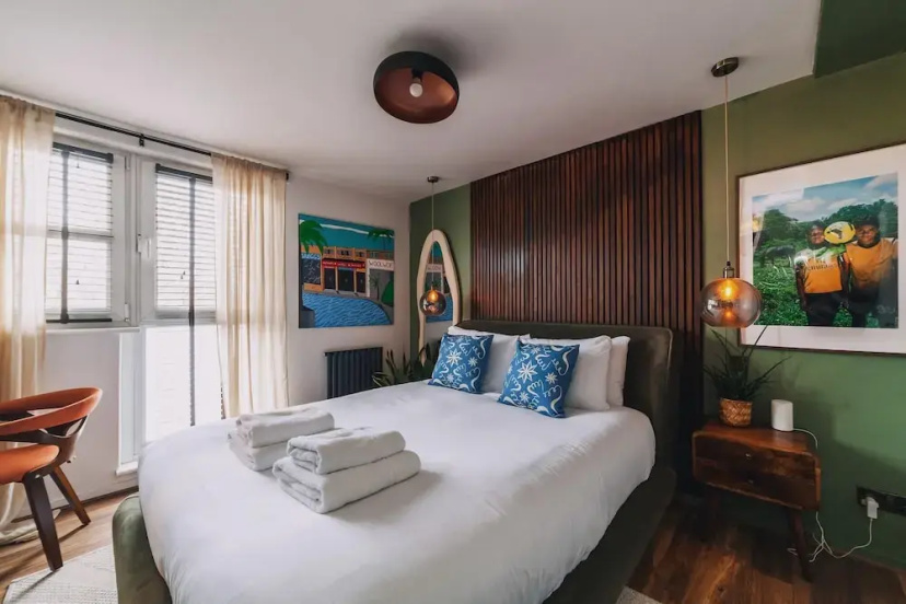 Цены на Peaceful & Unique Maisonette in Central London в Лондоне