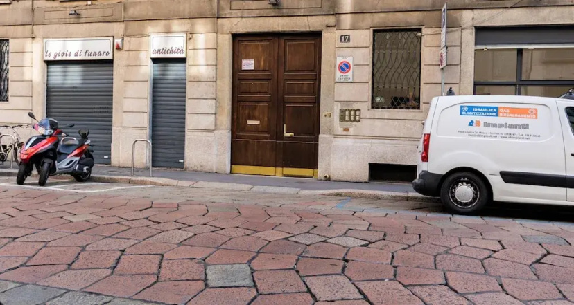 Цены на JOIVY Lovely Flat For 5 Close To Sforzesco Castle в Милане