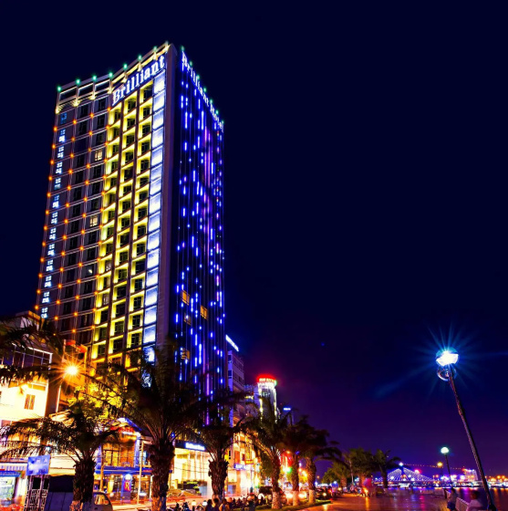 Brilliant Hotel 4 — отель в Дананге, Вьетнам