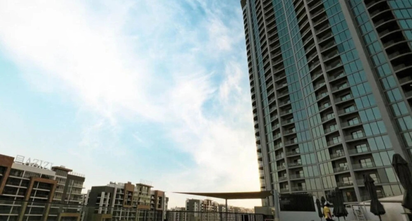 Цены на Manzil - Lux 1BR Near Downtown With Skyline Views в Дубае