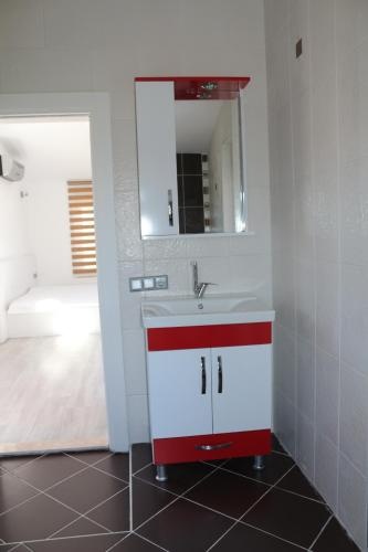 Happyland SDT Villa — комфортный отель в Белеке