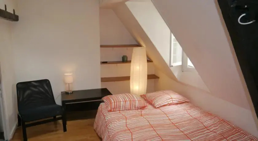 Sunny Apartment in Opera Louvre — отель с удобным расположением в Париже