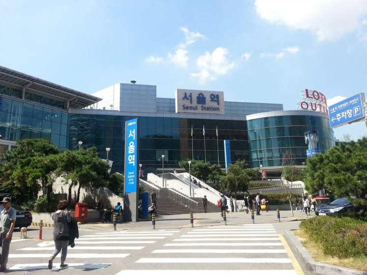 24 Guesthouse Seoul Station — забронировать отель в Сеул