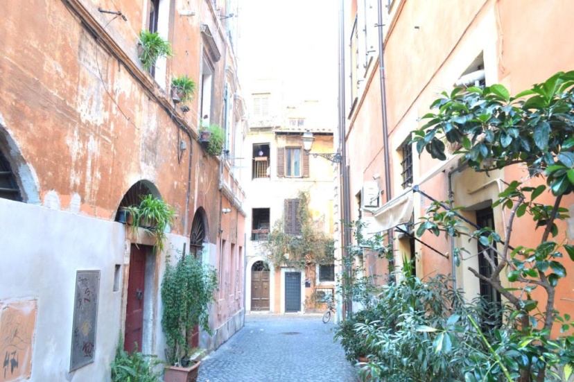 Moroni Apartment Trastevere — комфортный отель в Риме