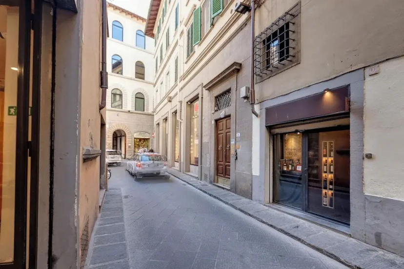 Mamo Florence - Guendalina Apartment — отель с удобным расположением в Флоренции
