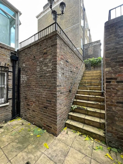 Цены на Central Studio Apartment in Chelsea в Лондоне