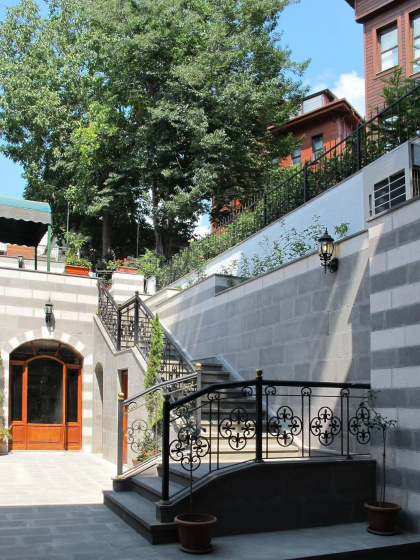Rose Garden Suites — забронировать отель в Стамбуле