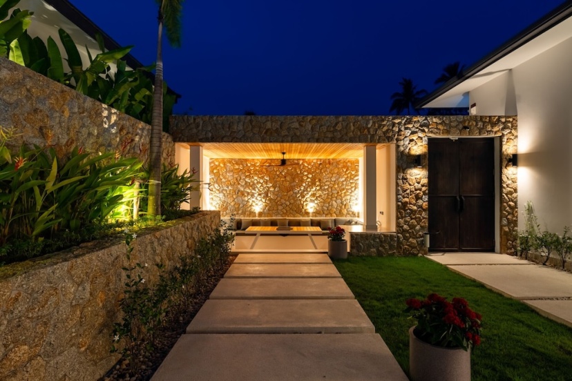 Luxury Balinese Private Pool Villa-KBR12 — отель с удобствами в Кохе