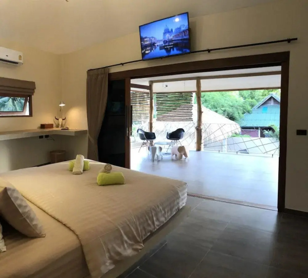 Baan Taolili 3 Bedrooms Villa — отель с удобным расположением в Ко Пханган