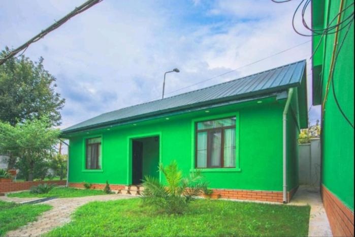 Sister's Warm Guest House — забронировать отель в Батуми