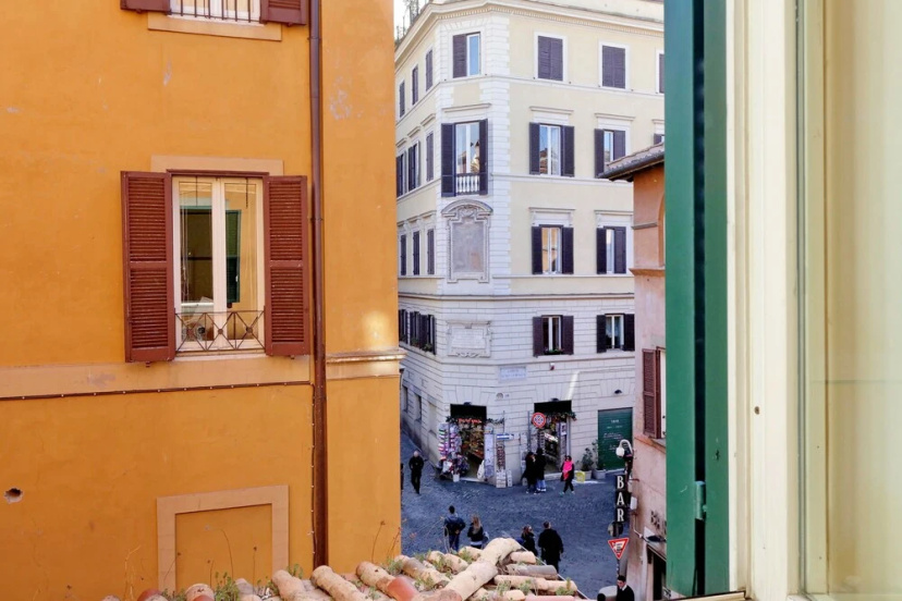 Trevi Charming Apartment — забронировать отель в Риме