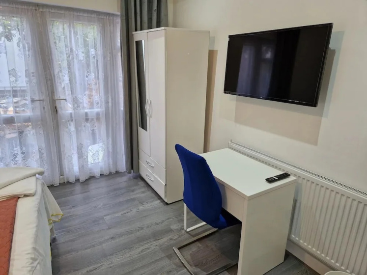 Impeccable 1-bed Apartment in Ilford — комфортный отель в Лондоне