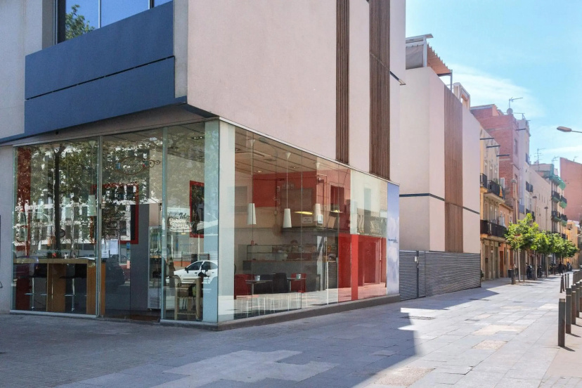 Feelathome Poblenou Beach Apartments — забронировать отель в Барселоне