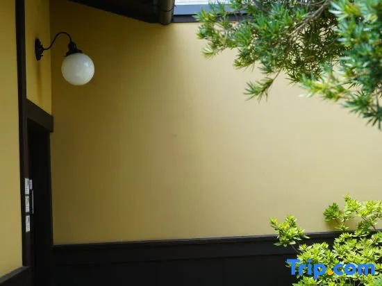 Machiminami oomiya  guest house — забронировать отель в Киото