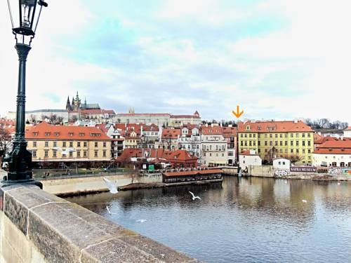 Apartment Charles Bridge - panoramic - view — комфортный отель в Праге