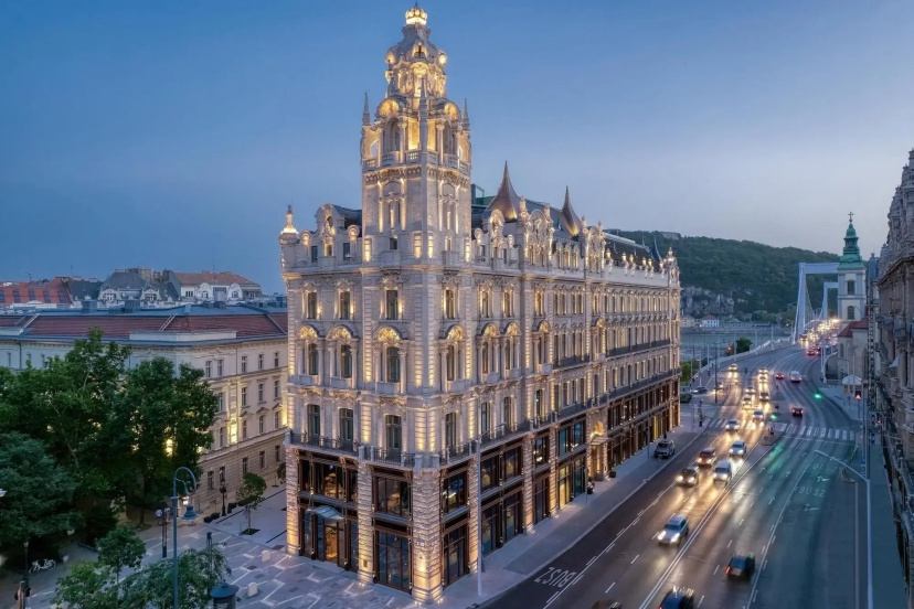 Matild Palace, a Luxury Collection Hotel, Budapest — отель рядом с интересными местами в Будапеште